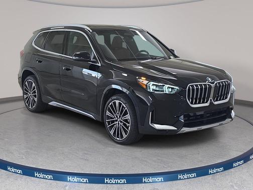Black Sapphire Metallic 2026 BMW X1 xDrive28i