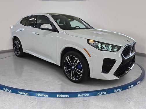 Alpine White 2025 BMW X2 xDrive28i