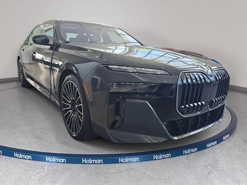 2026 BMW 760 xDrive