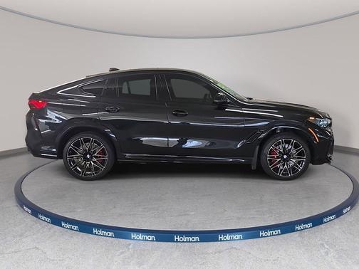 Black Sapphire Metallic 2022 BMW X6 M Base