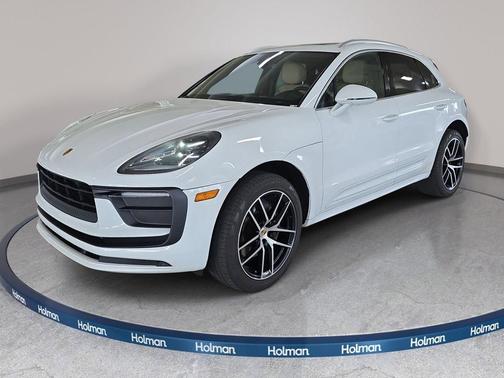 White 2022 Porsche Macan Base