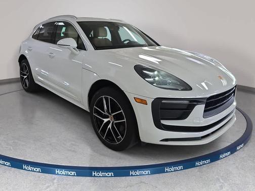 2022 Porsche Macan Base