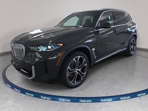 Gray Metallic 2026 BMW X5 xDrive40i