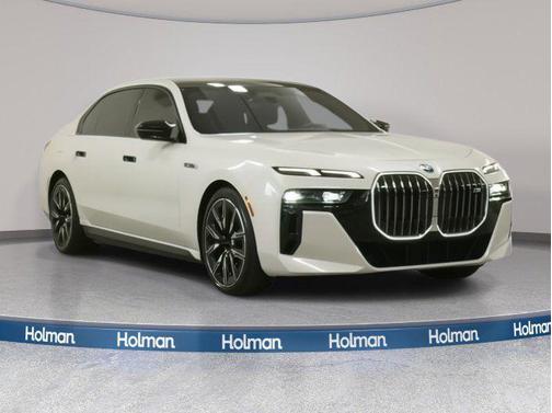 2024 BMW i7 M70