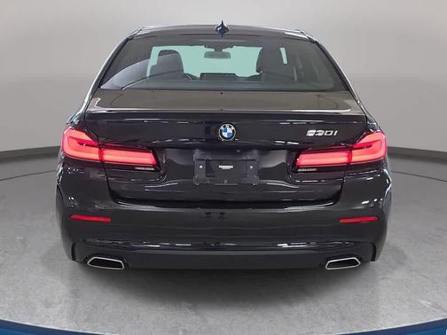Black Sapphire Metallic 2023 BMW 530 i