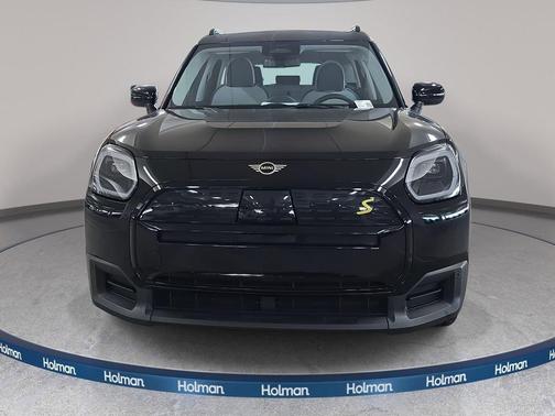 Midnight Black 2025 MINI Countryman Base