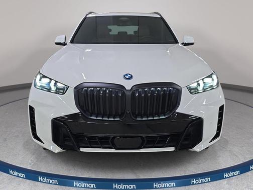 Alpine White 2024 BMW X5 PHEV xDrive50e