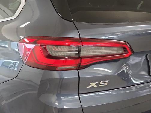 Arctic Gray Metallic 2019 BMW X5 xDrive40i