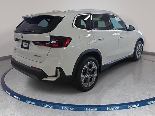 Alpine White 2023 BMW X1 xDrive28i