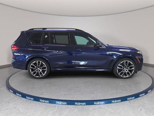 Tanzanite Blue II Metallic 2024 BMW X7 M60i