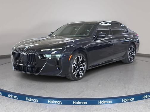 Carbon Black Metallic 2023 BMW 740 i