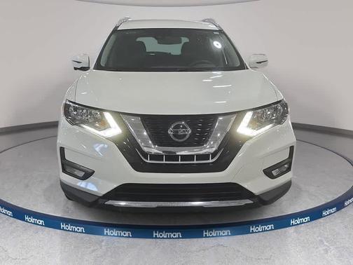 White 2020 Nissan Rogue SL
