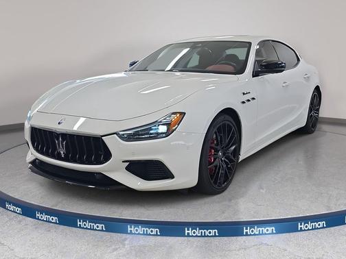 2023 Maserati Ghibli Modena