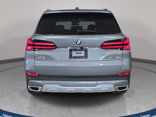 Gray Metallic 2026 BMW X5 sDrive40i
