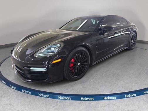 Jet Black Metallic 2020 Porsche Panamera GTS