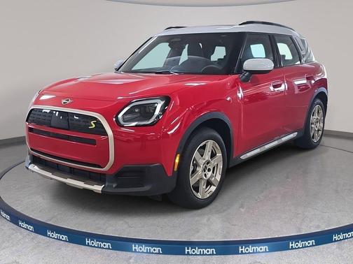 Chili Pepper Red 2025 MINI Countryman Base