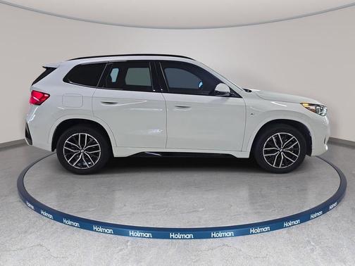 Alpine White 2023 BMW X1 xDrive28i