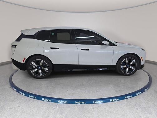 Mineral White Metallic 2023 BMW iX xDrive50