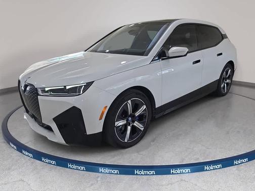 Mineral White Metallic 2023 BMW iX xDrive50