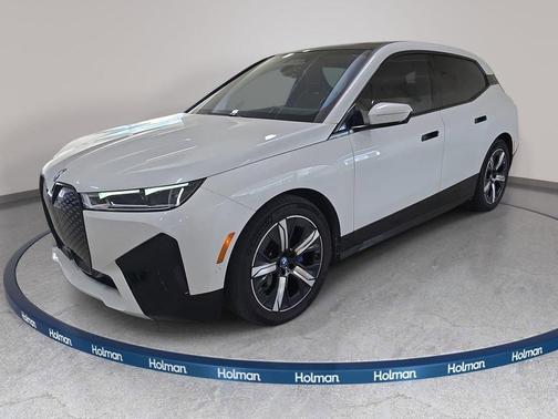 Mineral White Metallic 2023 BMW iX xDrive50