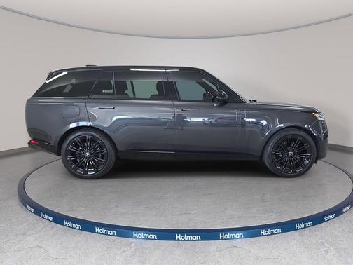 2025 Land Rover Range Rover P400 SE 7 Seat