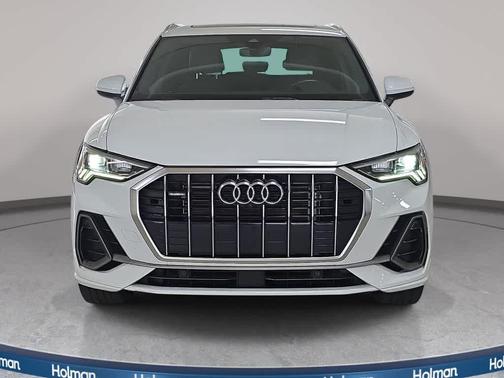 Glacier White Metallic 2022 Audi Q3 45 S line Premium
