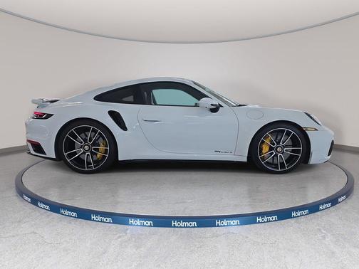 2021 Porsche 911 Turbo S