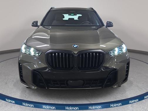 Manhattan Green Metallic 2024 BMW X5 xDrive40i