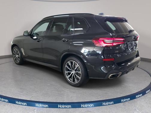 2021 BMW X5 M50i