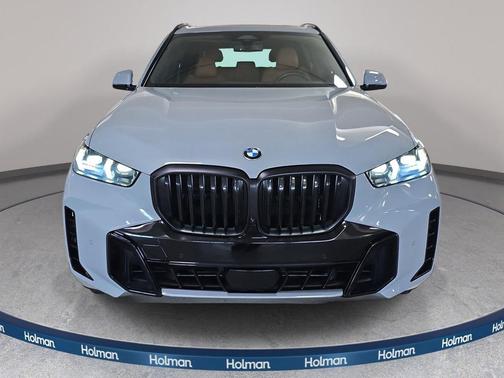 Brooklyn Gray Metallic 2024 BMW X5 sDrive40i
