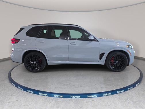 Brooklyn Gray Metallic 2024 BMW X5 sDrive40i