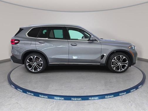 Gray Metallic 2026 BMW X5 sDrive40i