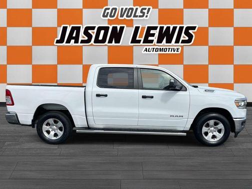 Bright White Clearcoat 2023 RAM 1500 Big Horn