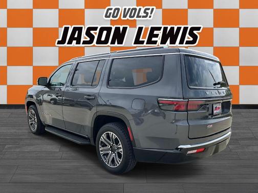 Metallic 2024 Jeep Wagoneer Series II