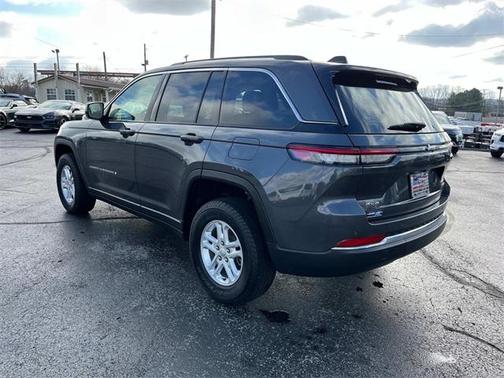 2024 Jeep Grand Cherokee Laredo