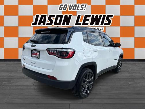 Bright White Clearcoat 2026 Jeep Compass Limited
