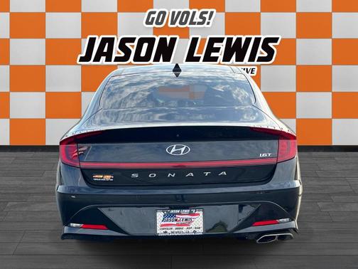 Phantom Black 2022 Hyundai SONATA SEL Plus