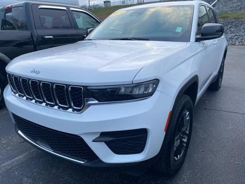 2024 Jeep Grand Cherokee Laredo