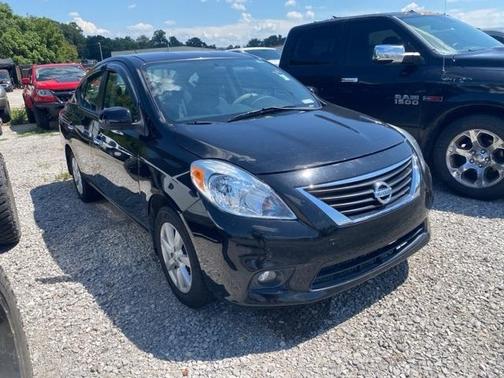 2012 Nissan Versa 1.6 SL