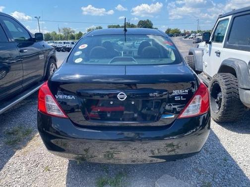 2012 Nissan Versa 1.6 SL