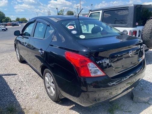 2012 Nissan Versa 1.6 SL