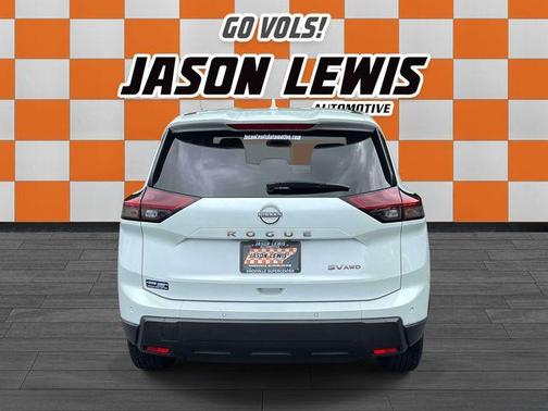 Everest White P 2024 Nissan Rogue SV