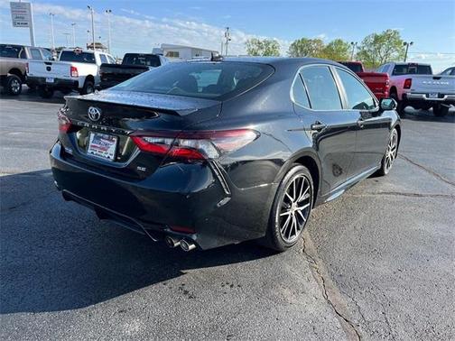 2022 Toyota Camry SE Nightshade