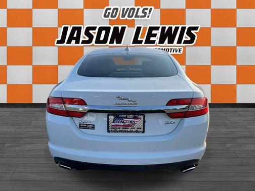 Polaris White 2015 Jaguar XF 3.0 Portfolio