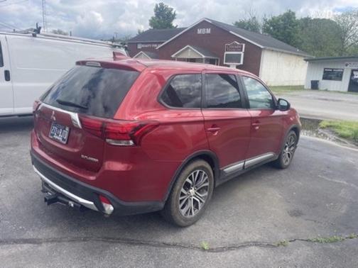2018 Mitsubishi Outlander ES