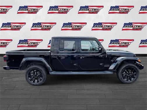 2023 Jeep Gladiator Overland