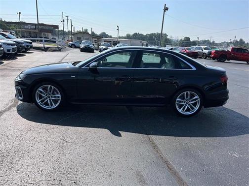 2023 Audi A4 45 S line Premium Plus