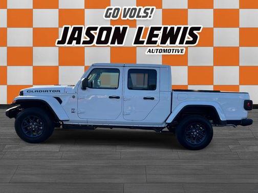 Bright White Clearcoat 2026 Jeep Gladiator 85th Anniversary Edition