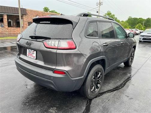 2023 Jeep Cherokee Altitude Lux