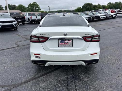 2022 Nissan Maxima Platinum